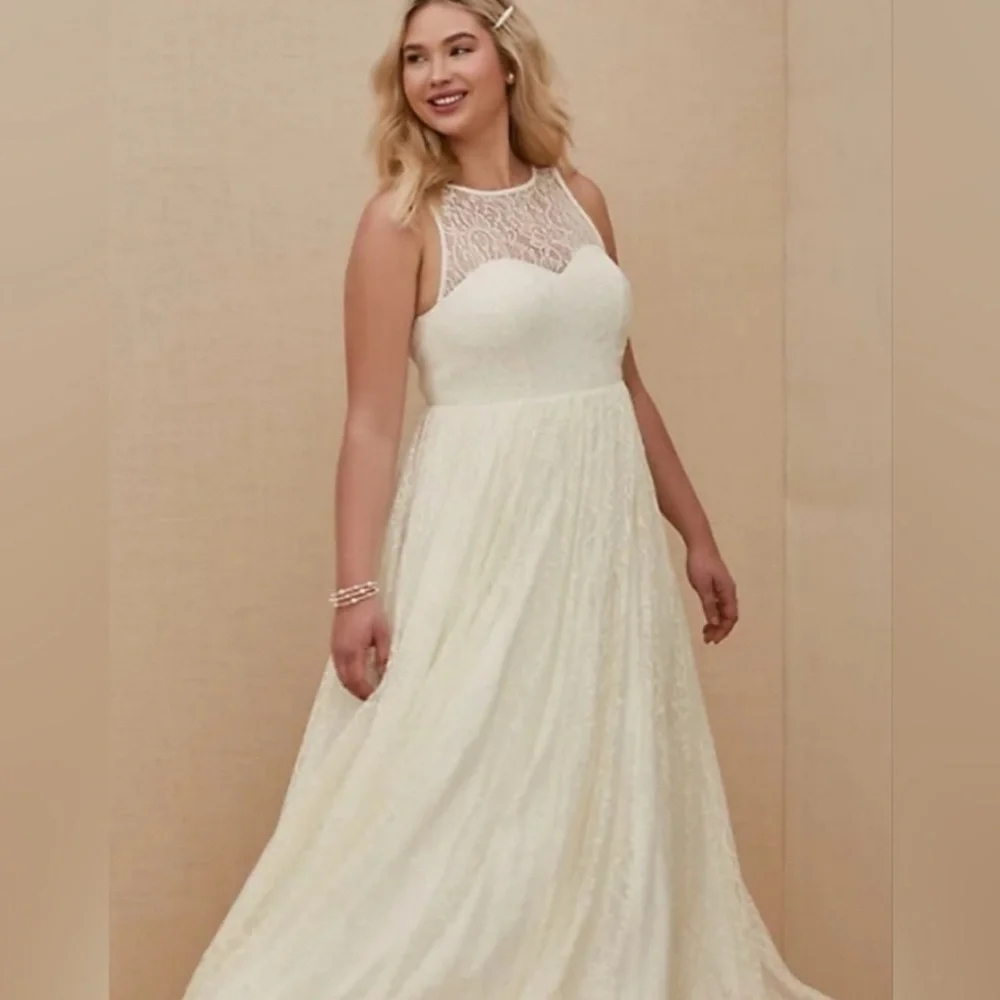 Torrid Ivory Lace & Sequin Wedding Dress - New - Size 18